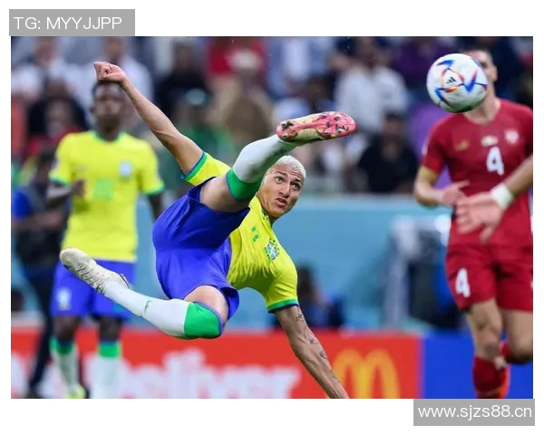 世界杯预选赛荣获月度最佳球员，实至名归